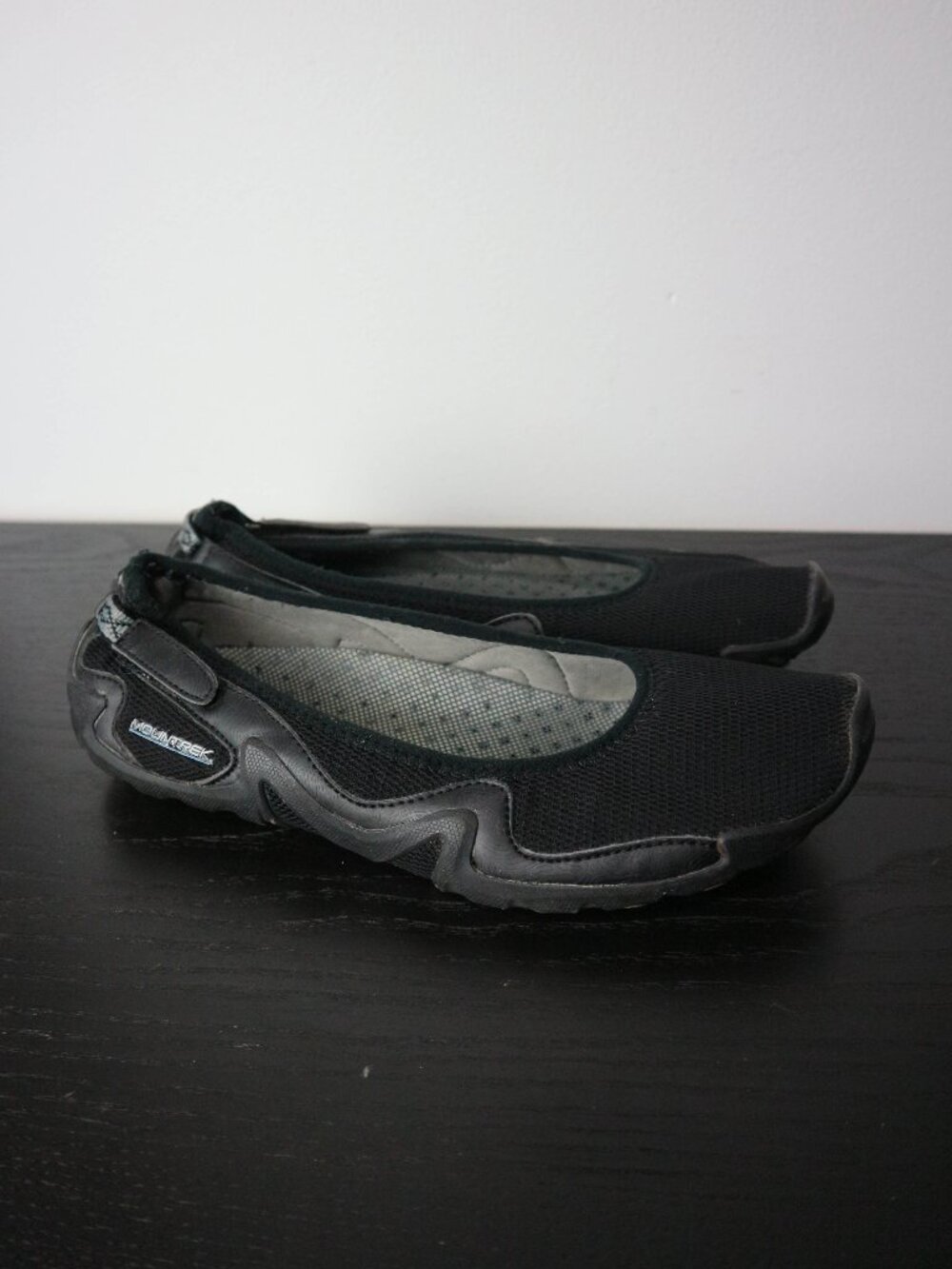 Mountrek Womens Outdoor Mesh Black Flats Womens US 10